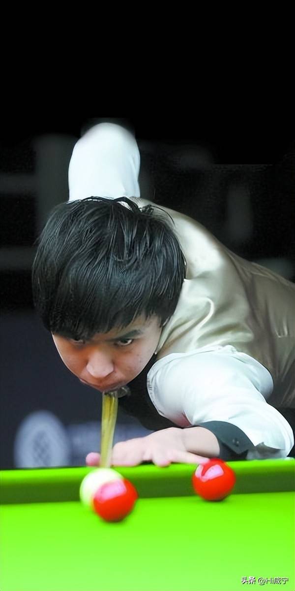 某场比赛由 某场比赛由