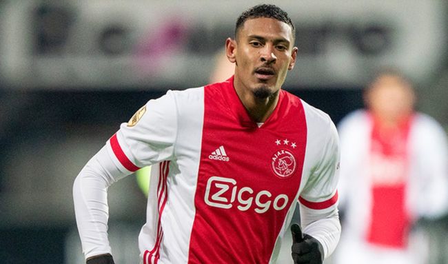 主教练主抓 主教练主抓